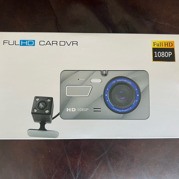 (NIB) 1080P Full HD Front and Rear Dash Camera with 32G Card, 4-In - Picture 1 of 7